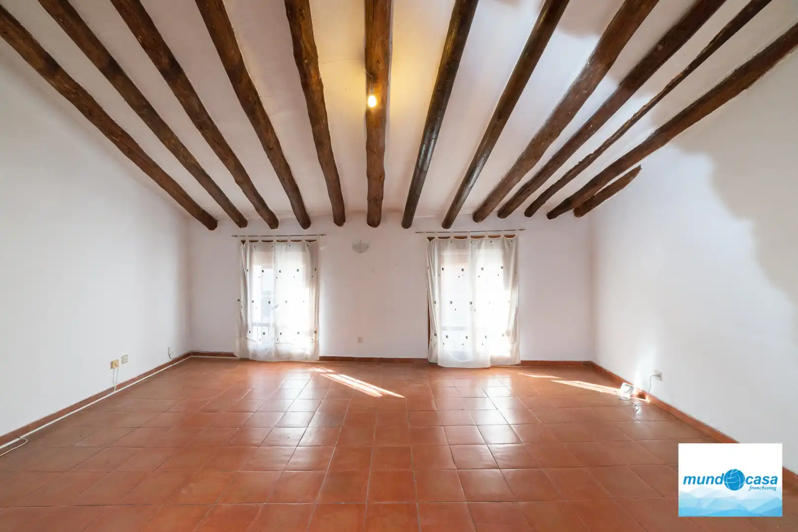 Sala d'estar de Dúplex en venda en Zaragoza amb Aire condicionat, Calefacció i Forn