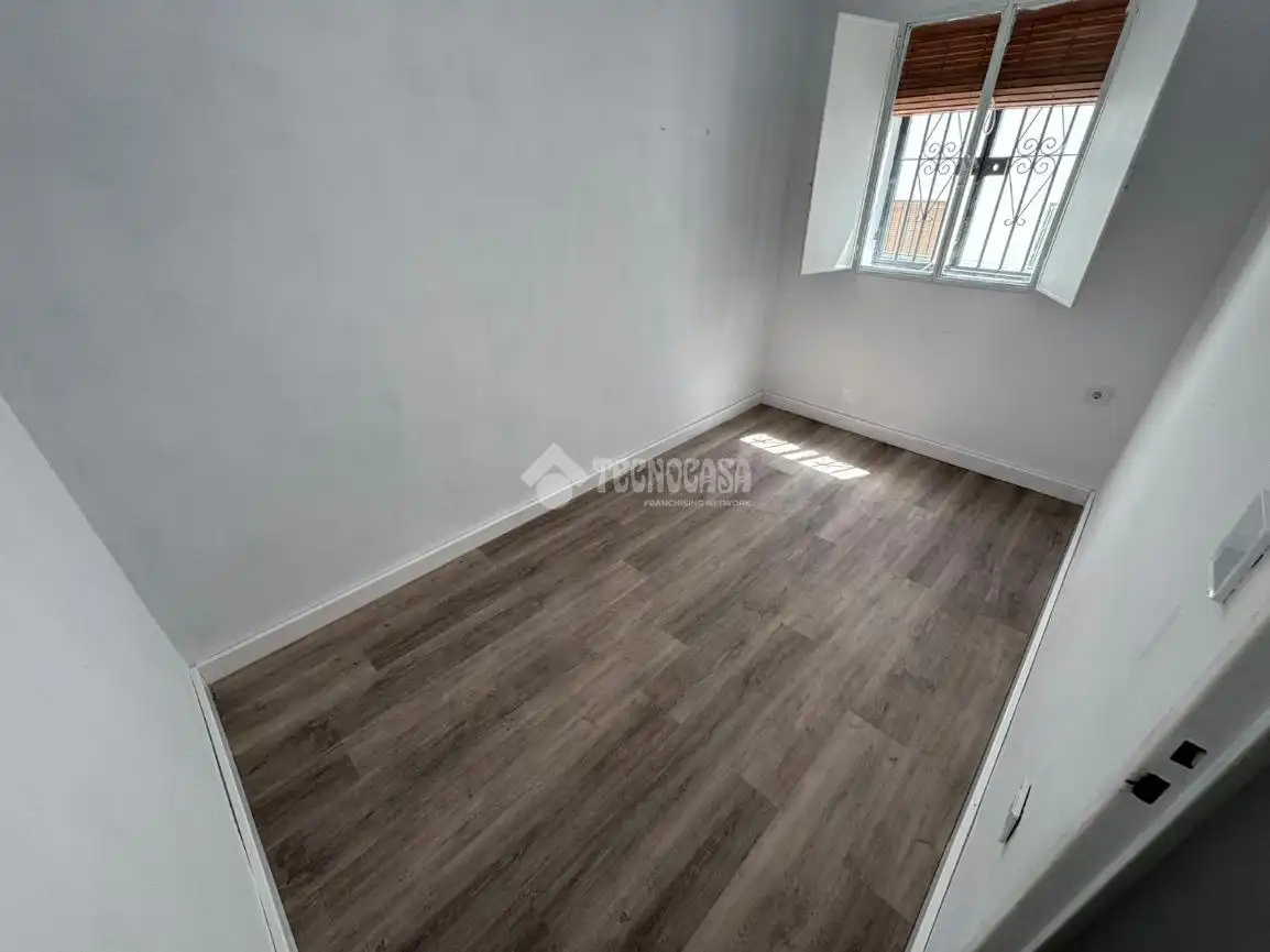 Schlafzimmer von Wohnung zur Miete in Écija