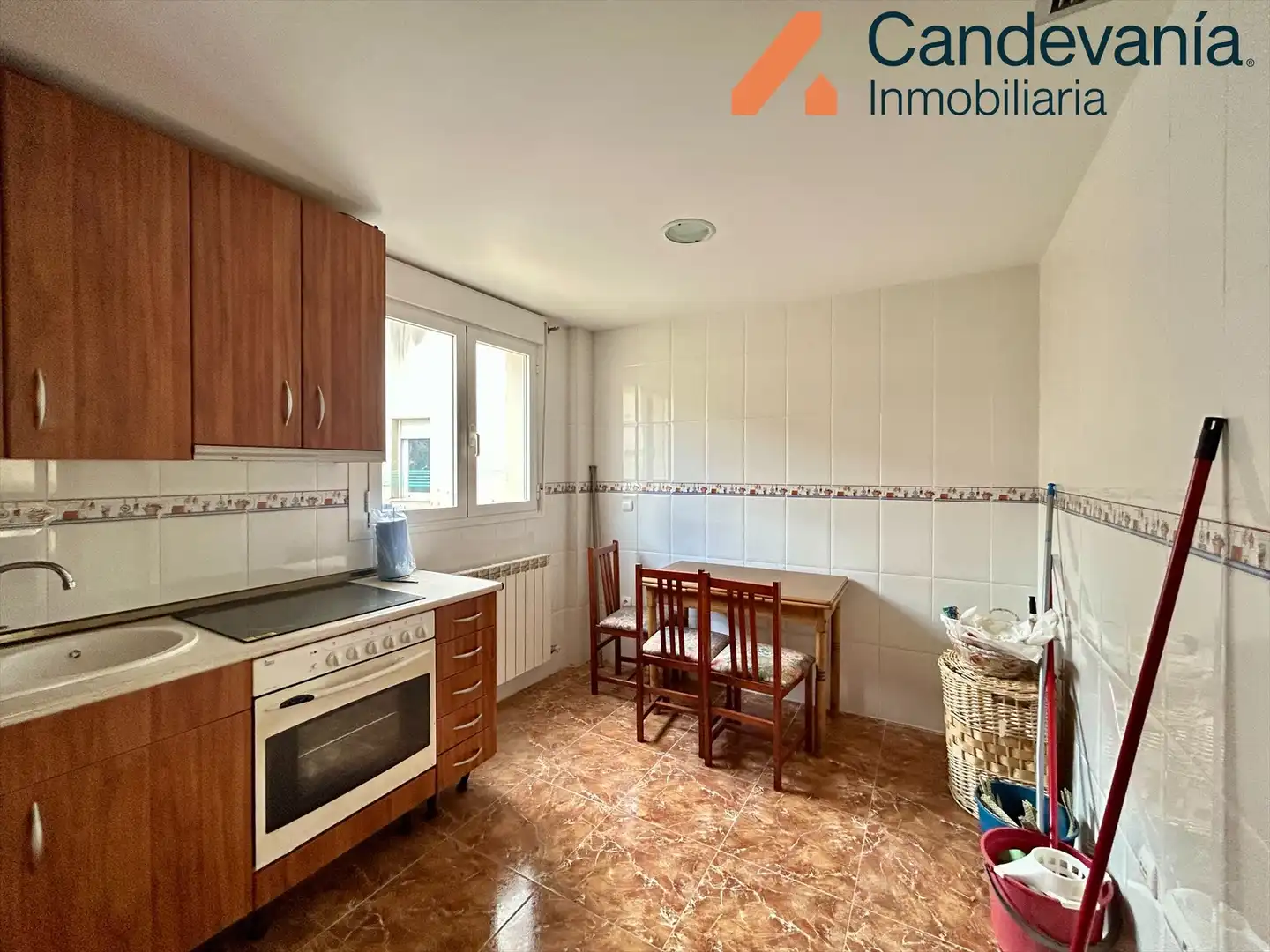 Cocina de Piso en venta en San Mateo de Gállego con Calefacción y Trastero