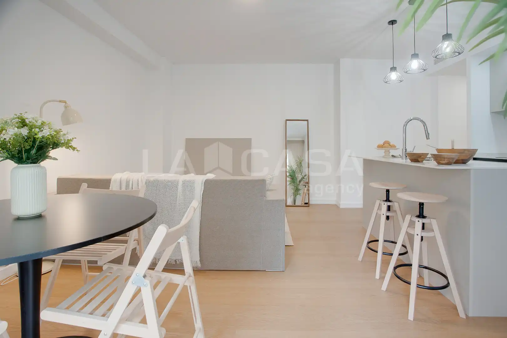 Schlafzimmer von Wohnung zum Verkauf in Barcelona mit Heizung und Balkon