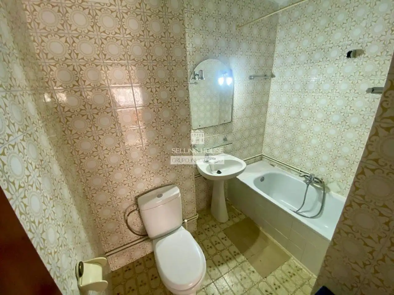 Bathroom of Flat for sale in Valencia  with Balcony