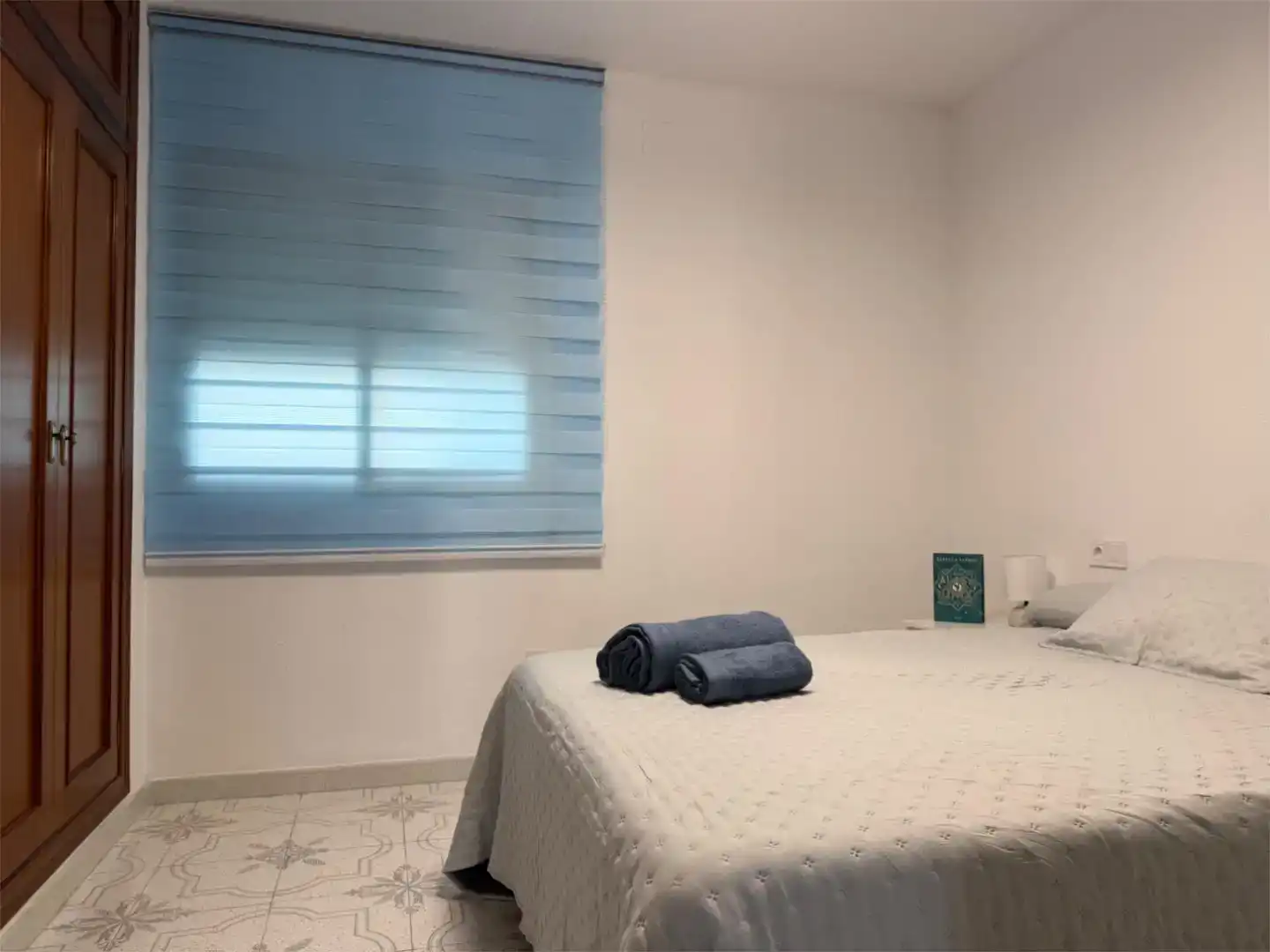 Habitación de Piso para compartir en Linares con Amueblado y Balcón