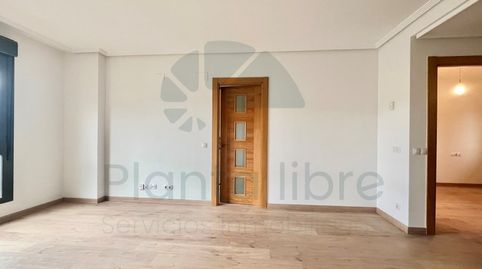 Foto 3 de Dúplex en venda a Avenida Costanazo (el), Villamediana de Iregua, La Rioja