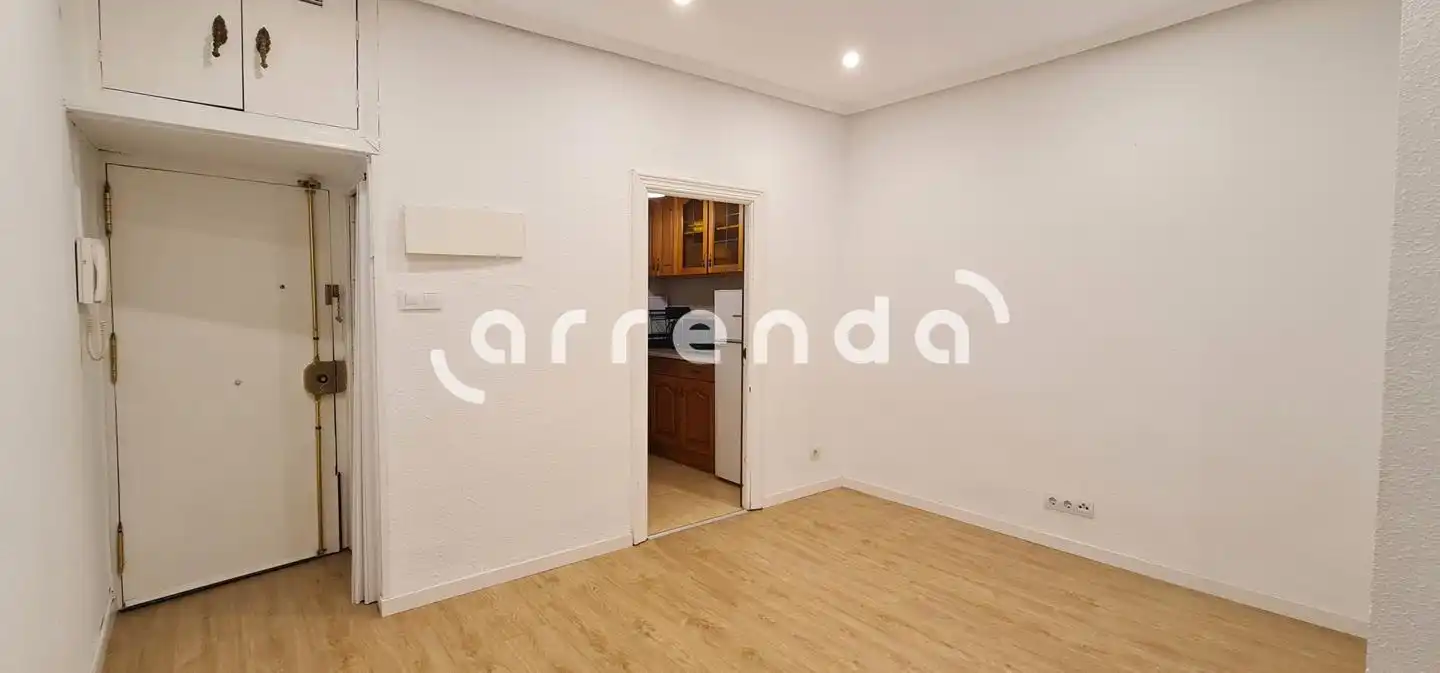 Apartamento de alquiler en De Amaniel, 23, Universidad - Malasaña