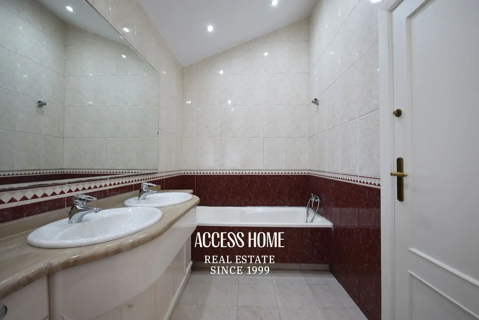 Detached house with pool for sale in Alella, imagen 37