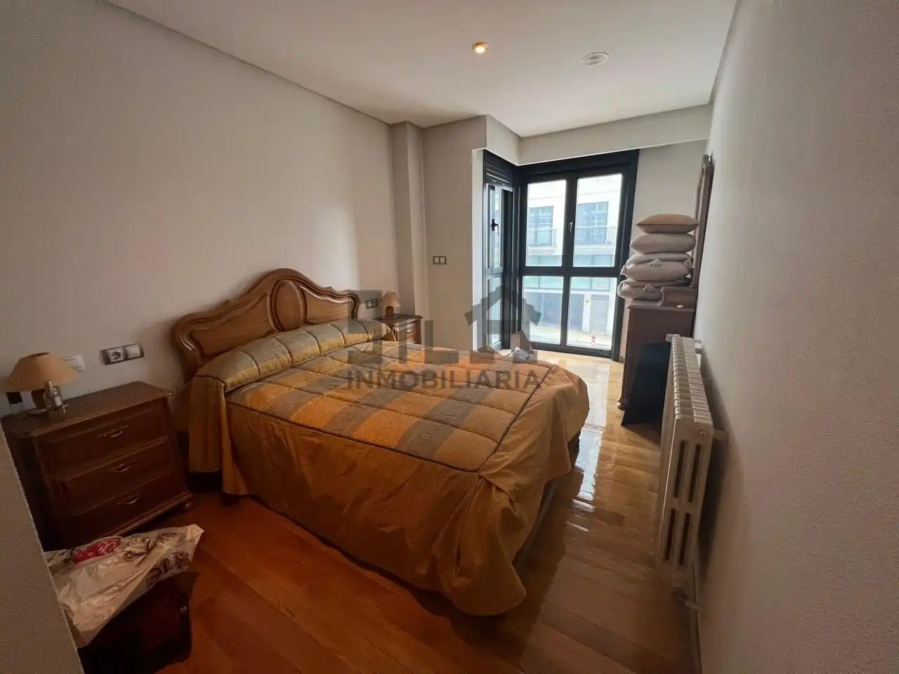 Flat for sale in NSA. SRA. DA SAINZA, Posío