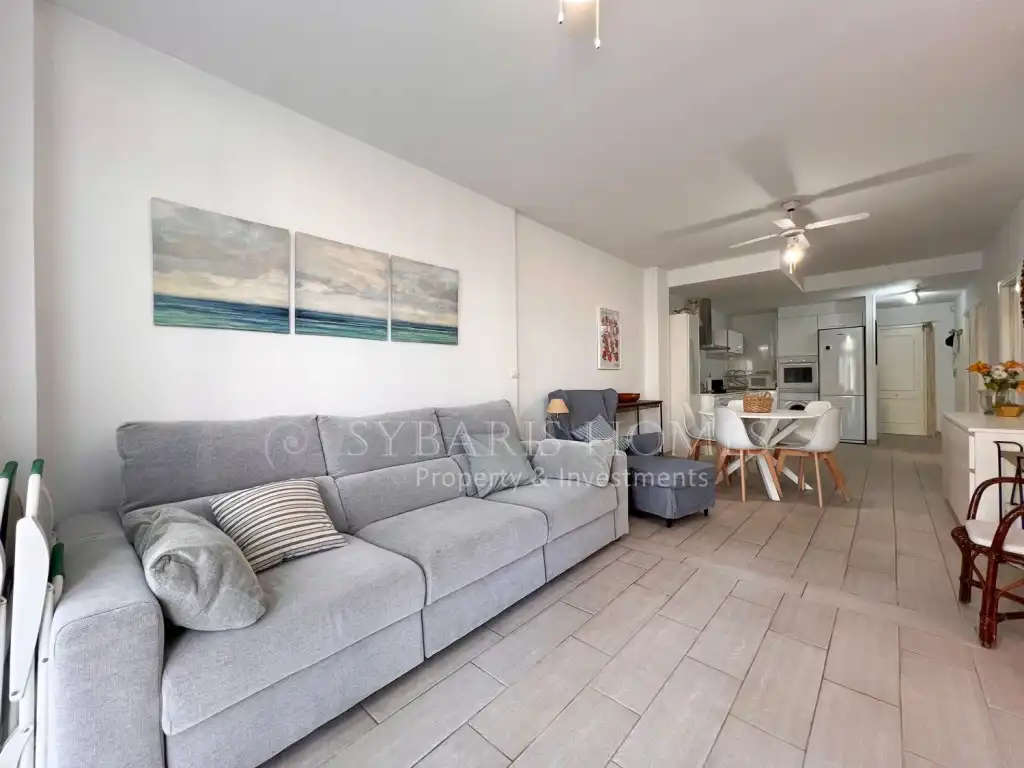 Apartments for sale in Carrer Llac Baikal, 3, L'Almadrava - L'Estanyó