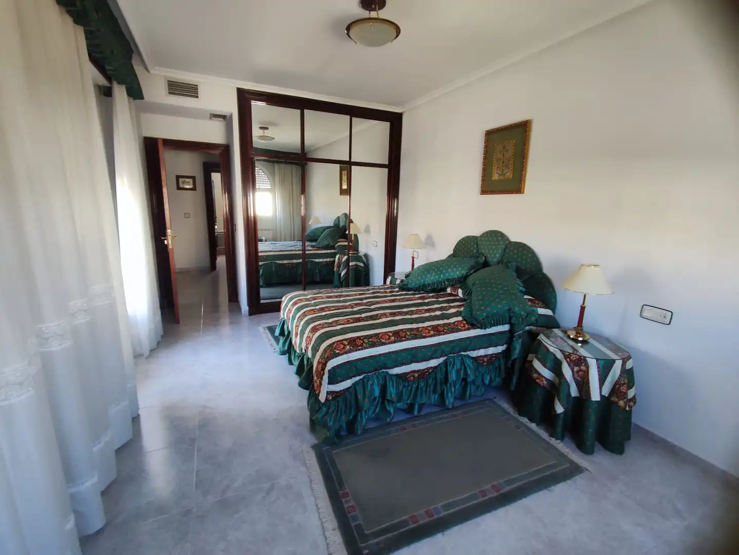 Schlafzimmer von Haus oder Chalet zum Verkauf in Plasencia mit Heizung, Privatgarten und Terrasse
