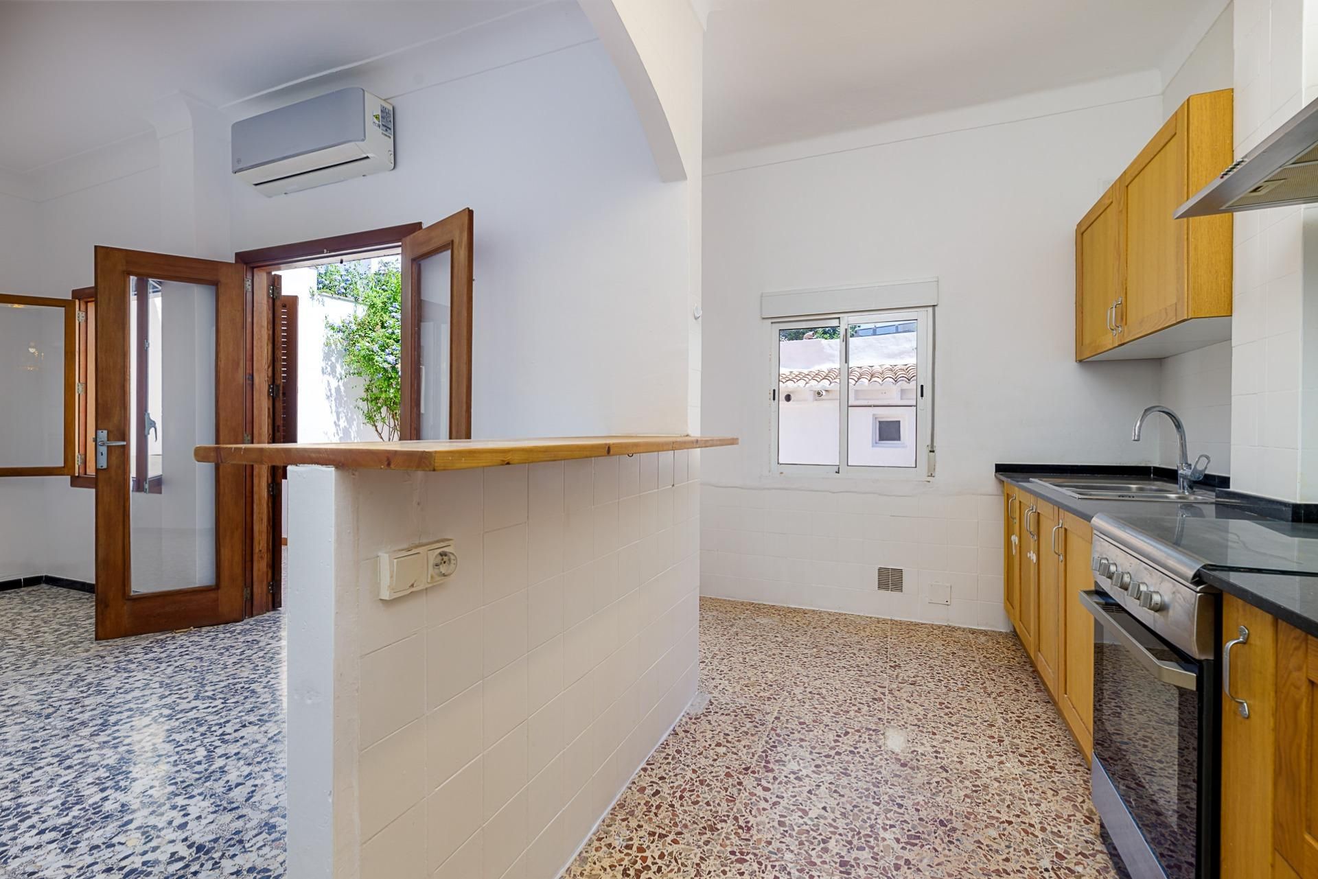 Kitchen of Planta baja for sale in  Palma de Mallorca  with Air Conditioner, Heating and Terrace