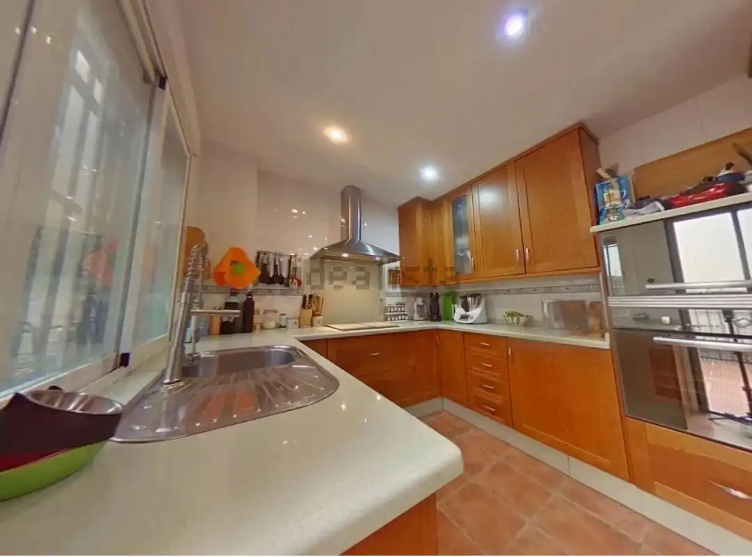 Cocina de Casa adosada en venta en Villafranca de Córdoba con Aire acondicionado, Trastero y Horno