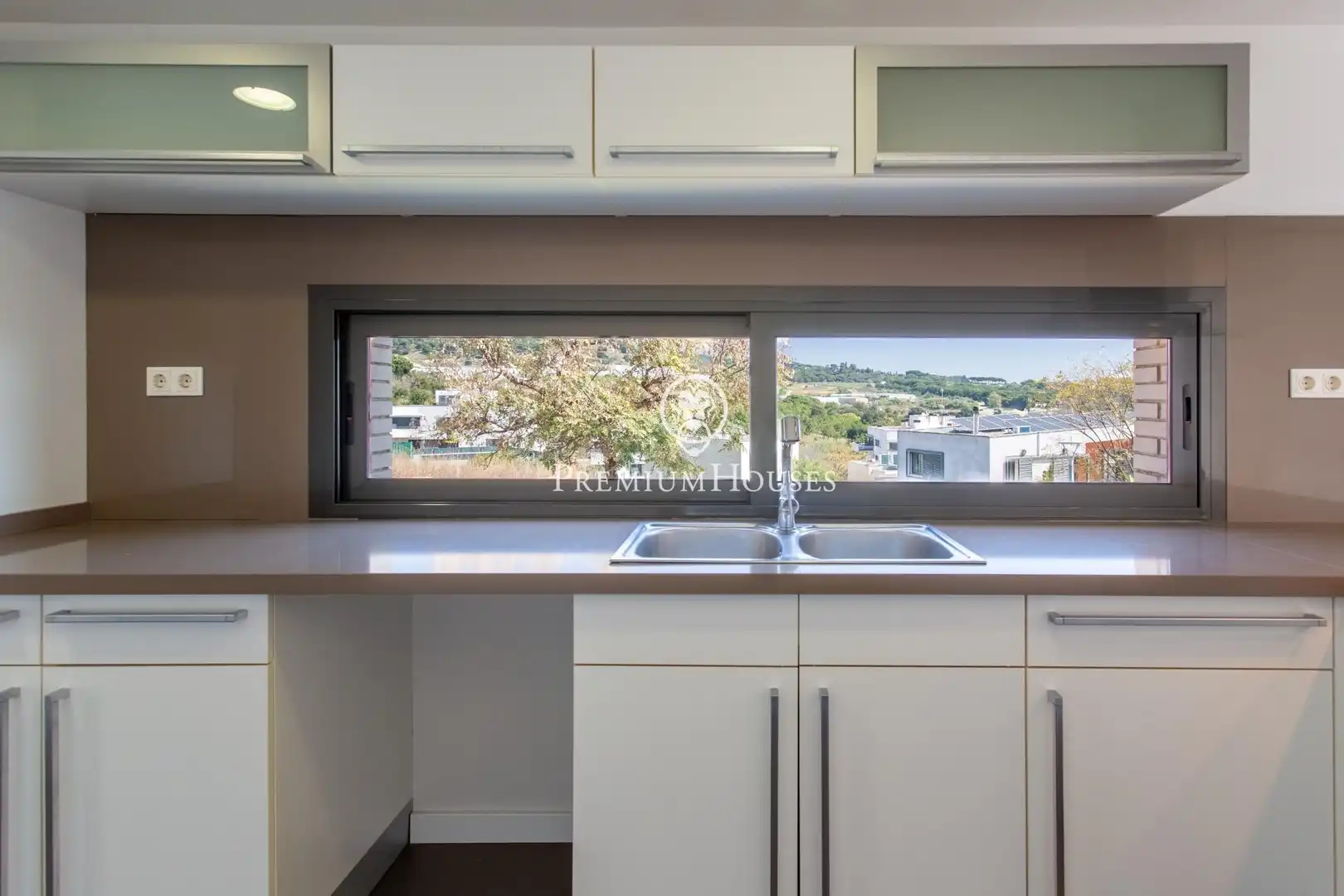 Cocina de Casa o chalet en venta en Mataró con Aire acondicionado, Calefacción y Jardín privado