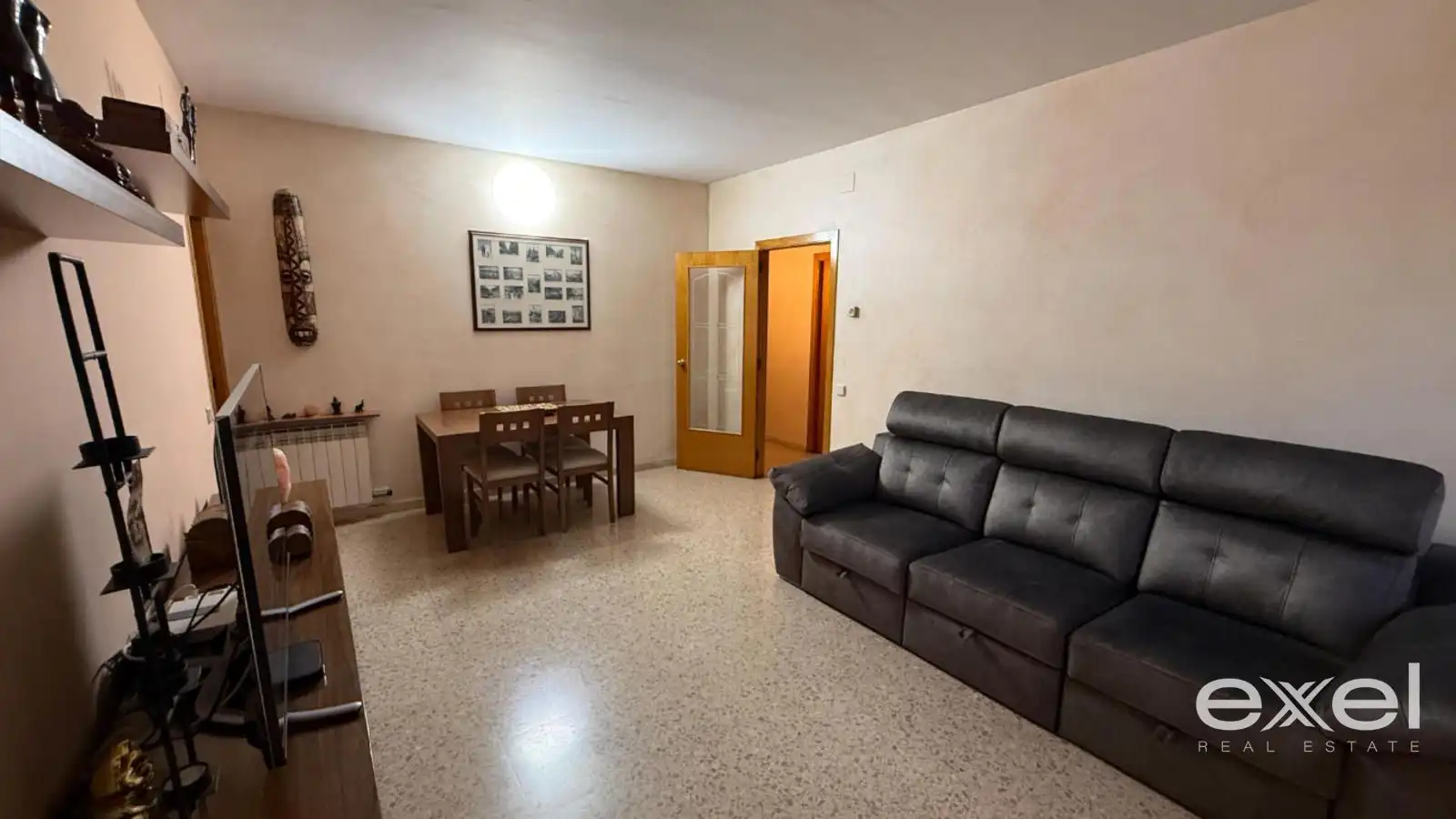 Living room of Flat for sale in Cornellà de Llobregat  with Air Conditioner, Heating and Terrace