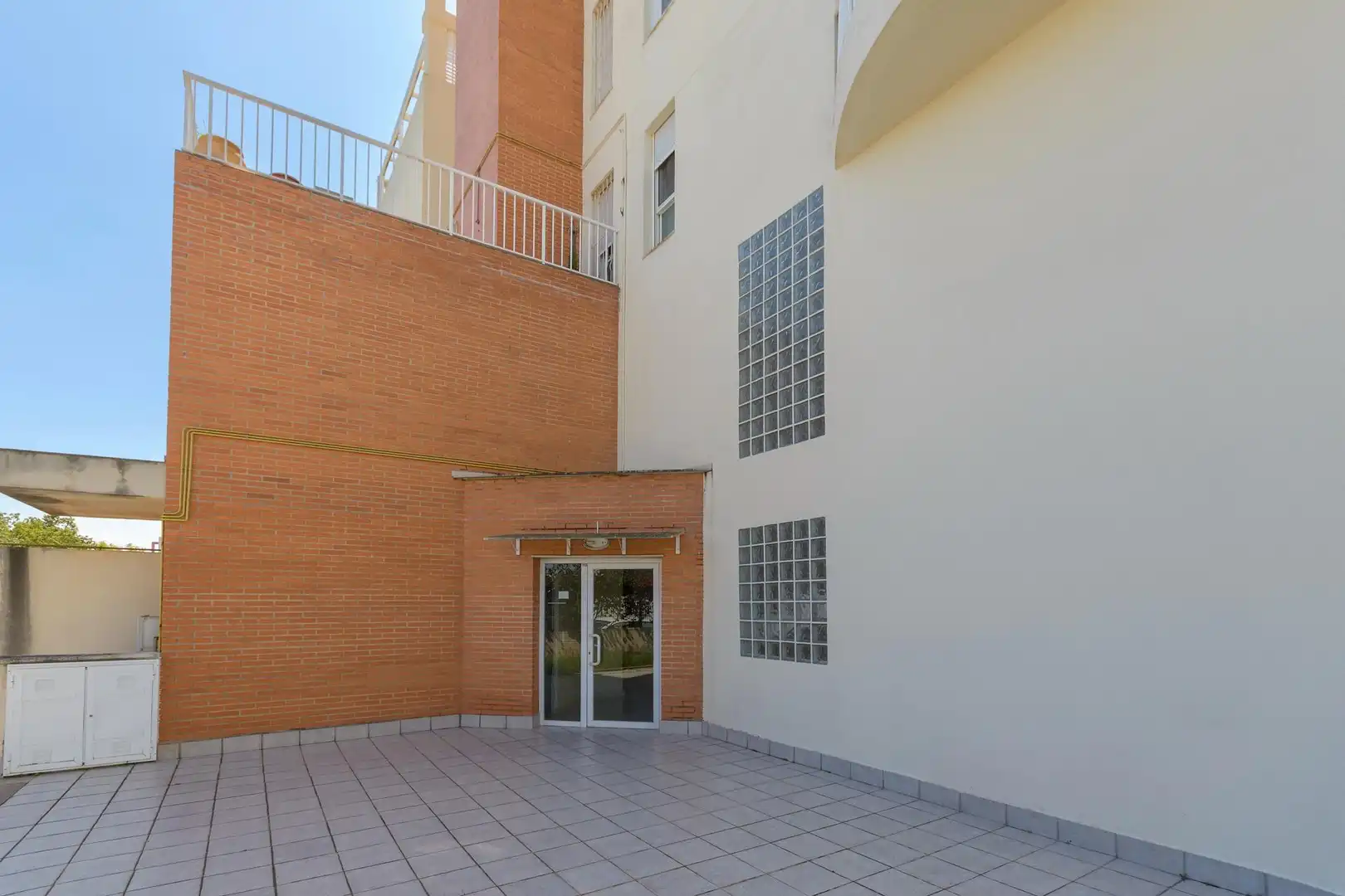 Außenansicht von Maisonette zum Verkauf in Gandia mit Klimaanlage, Heizung und Privatgarten