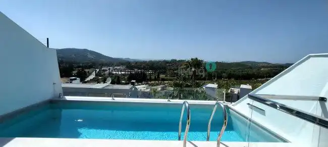 Swimming pool of Detached homes for rent in Sotogrande  with Air Conditioner, Terrace and Swimming Pool