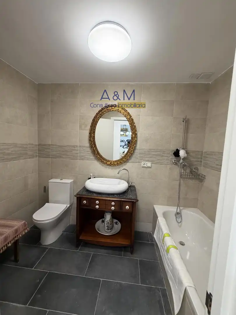 Baño de Edificio en venta en Cigales