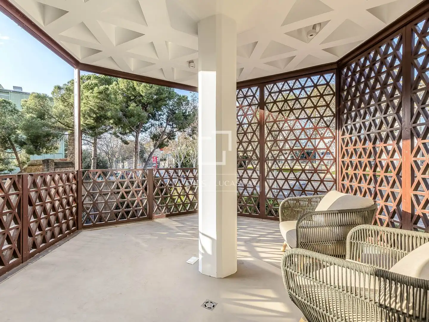 Terrasse von Wohnung zum Verkauf in Barcelona mit Klimaanlage, Heizung und Privatgarten