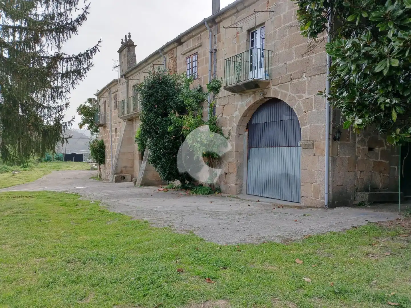Vista exterior de Casa o xalet en venda en Ourense Capital  amb Jardí privat