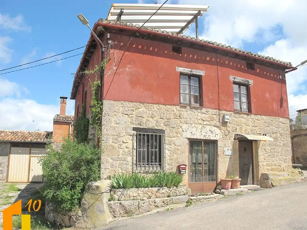 Exterior view of Houses for sale in Revillarruz  with Heating and Storage room
