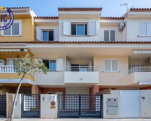 Vista exterior de Casa adosada en venda en Canet d'En Berenguer amb Calefacció i Terrassa