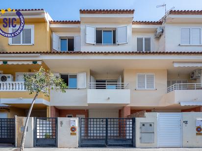 Vista exterior de Casa adosada en venda en Canet d'En Berenguer amb Calefacció i Terrassa