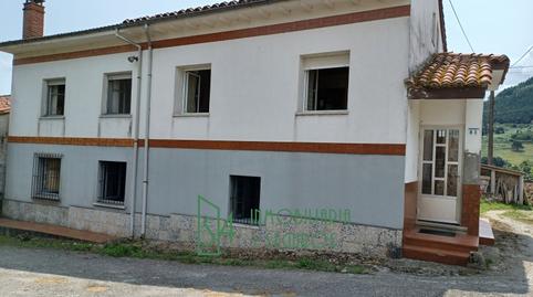 Foto 2 de Casa adosada en venta en Calle Piloña, Montecerrao, Asturias