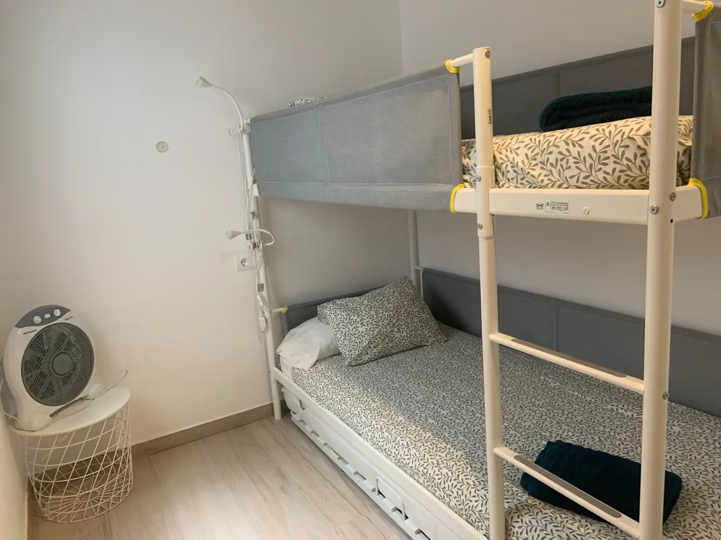 Bedroom of Apartments for sale in Cadaqués, Girona