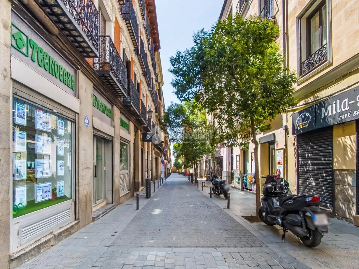 Vista exterior de Garaje en venta en Madrid
