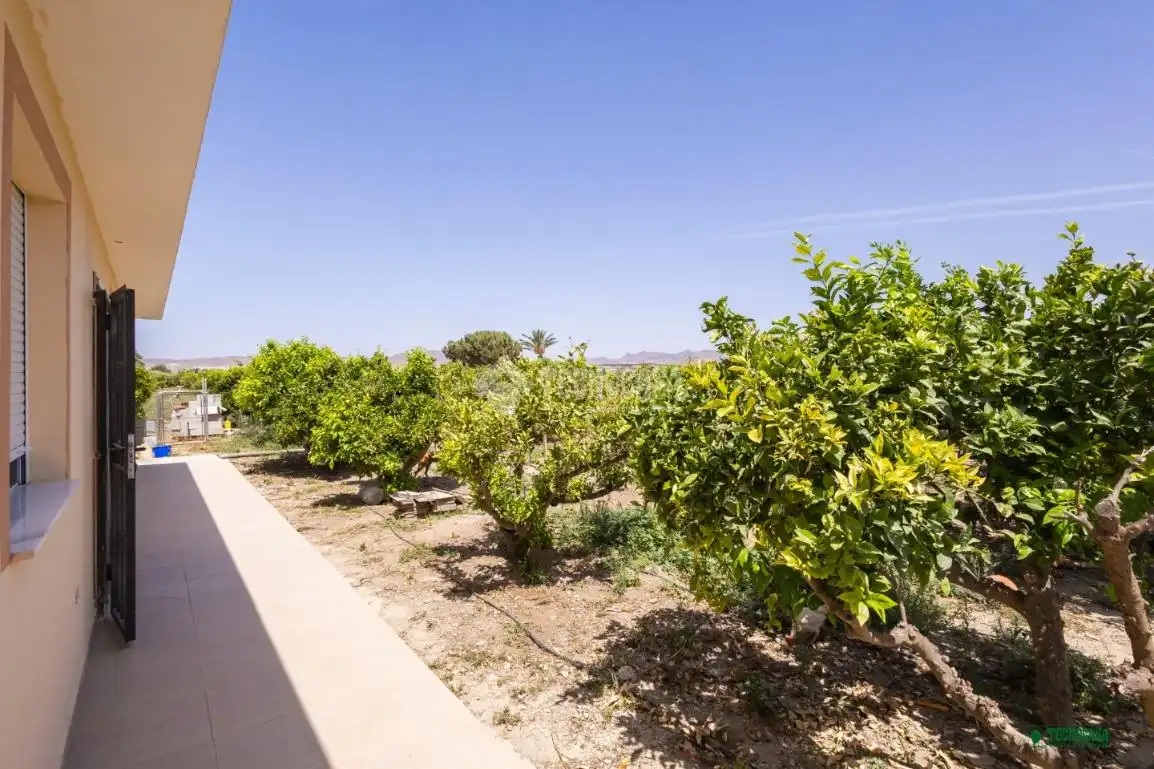 Terraza de Finca rústica en venta en Cuevas del Almanzora con Aire acondicionado