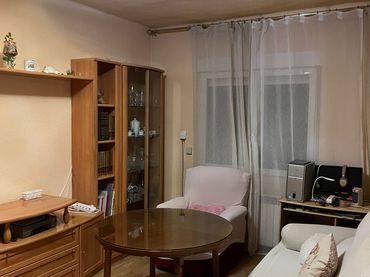 Piso con balcón en venta en Avenida Guardia Civil 11