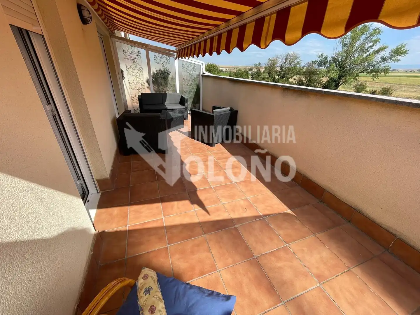 Terraza de Dúplex en venta en Castañares de Rioja con Calefacción, Parquet y Terraza