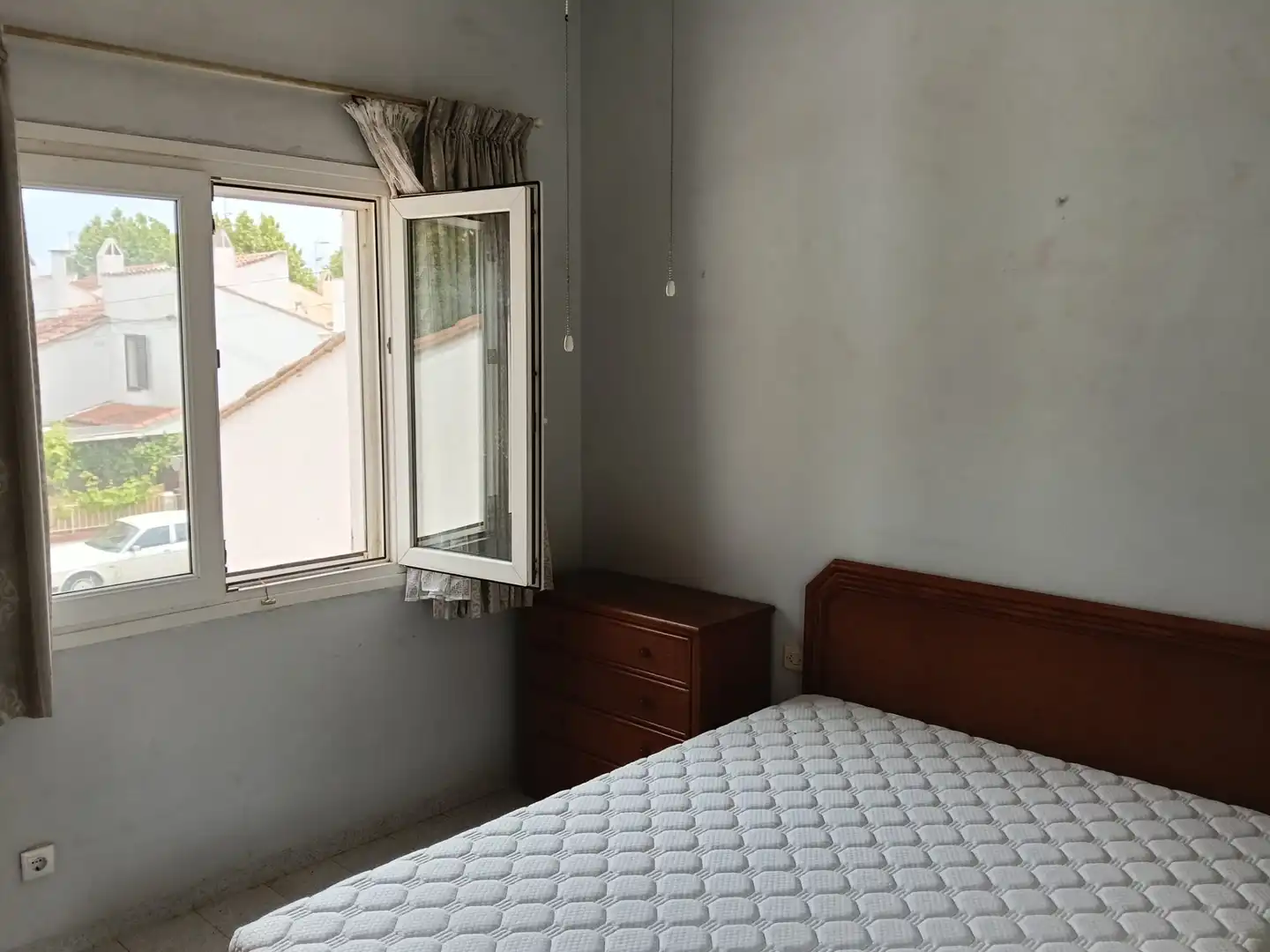 Dormitori de Casa o xalet en venda en Empuriabrava amb Aire condicionat, Calefacció i Jardí privat