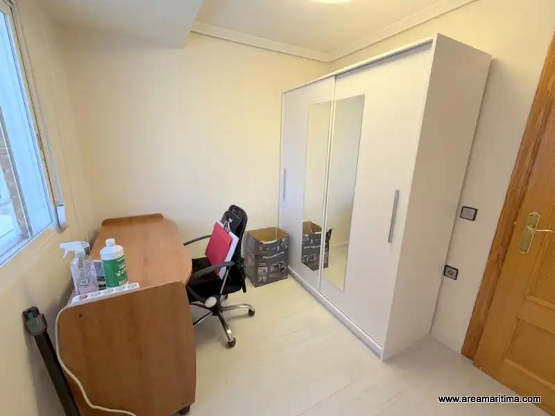 Flat for rent in Valencia  with Air Conditioner, Furnished and Oven