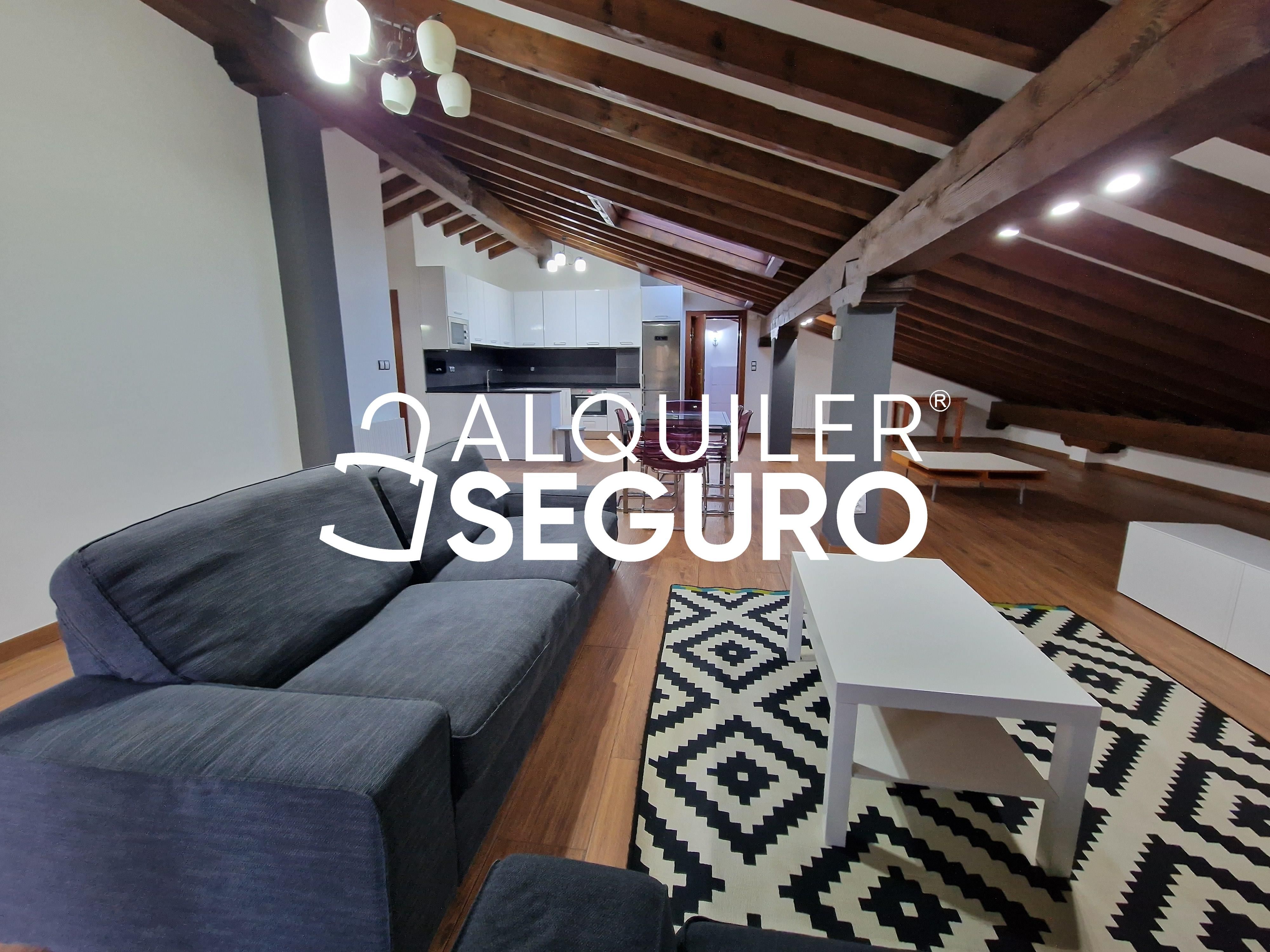 Sala d'estar de Pis de lloguer en Gorliz amb Calefacció, Terrassa i Traster