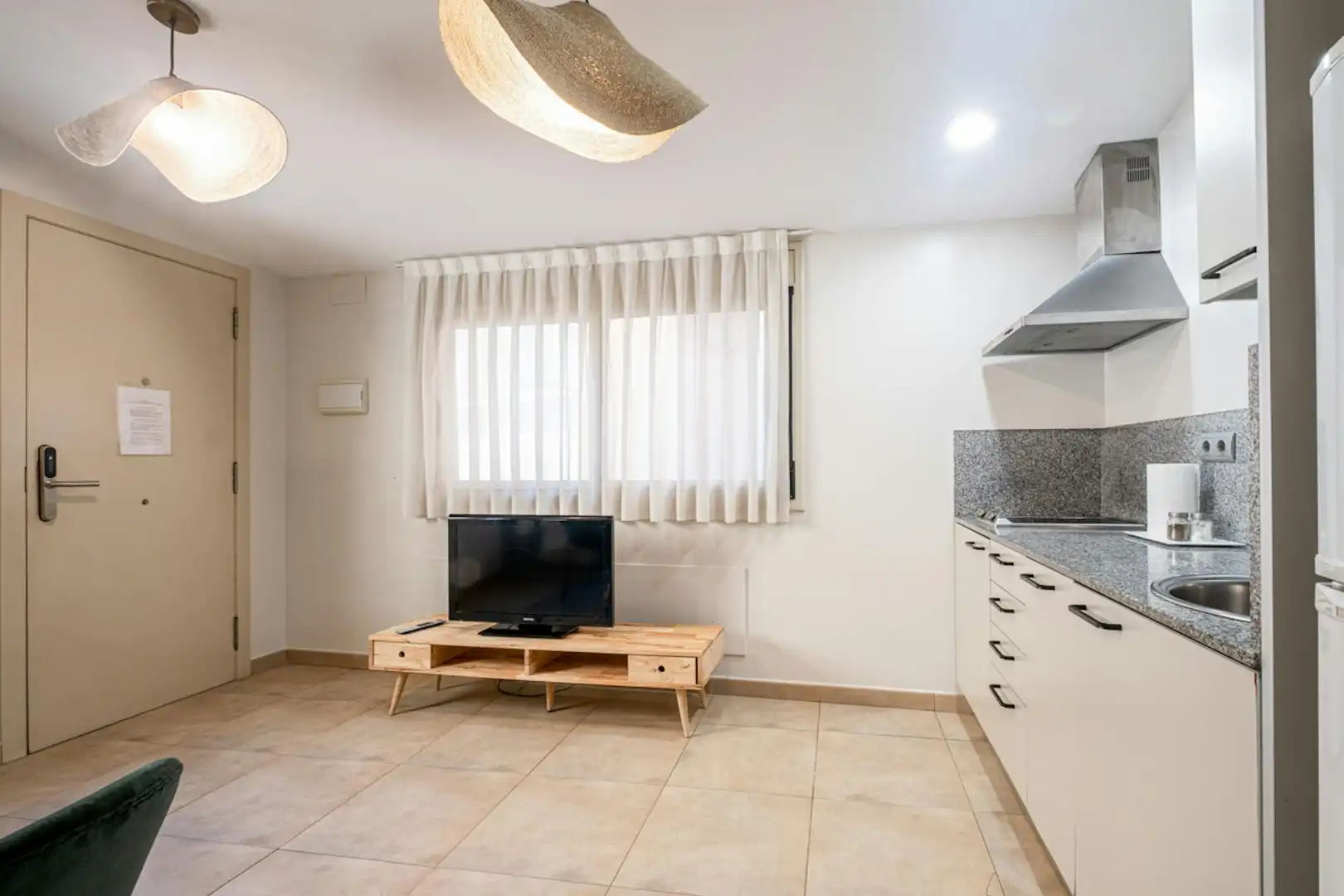 Küche von Wohnung zur Miete in Barcelona mit Klimaanlage, Heizung und Waschmaschine