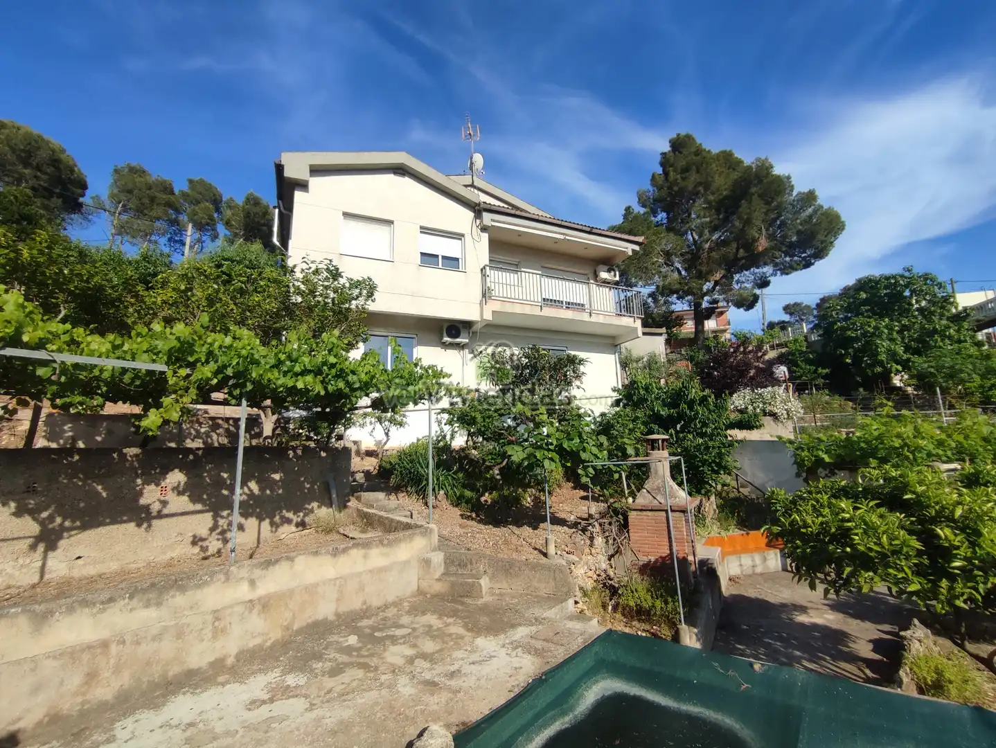 Vista exterior de Casa o chalet en venta en Vallirana con Aire acondicionado, Calefacción y Jardín privado