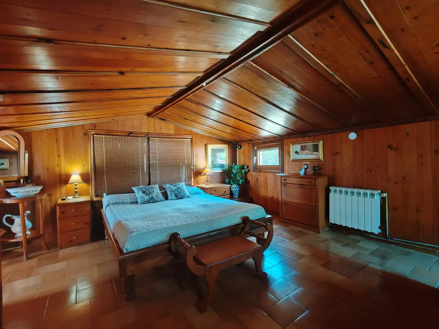 Habitación de Casa adosada en venta en Castellón de la Plana / Castelló de la Plana con Calefacción, Jardín privado y Terraza