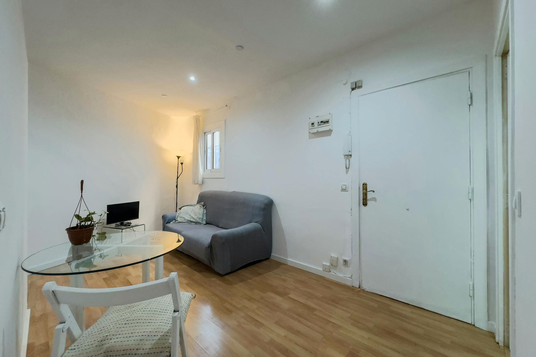 Sala de estar de Piso de alquiler en  Barcelona Capital con Amueblado, Lavadora y TV