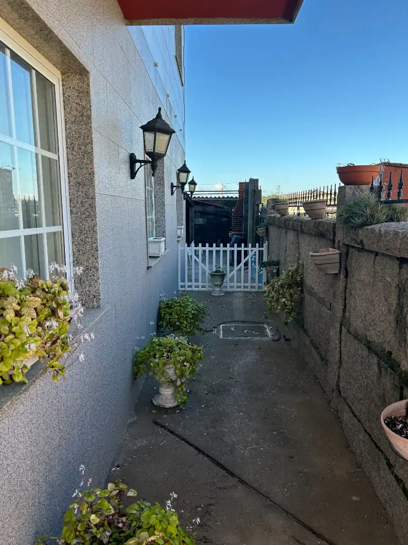 Vista exterior de Casa o chalet en venta en Cambados con Amueblado, Horno y Lavadora