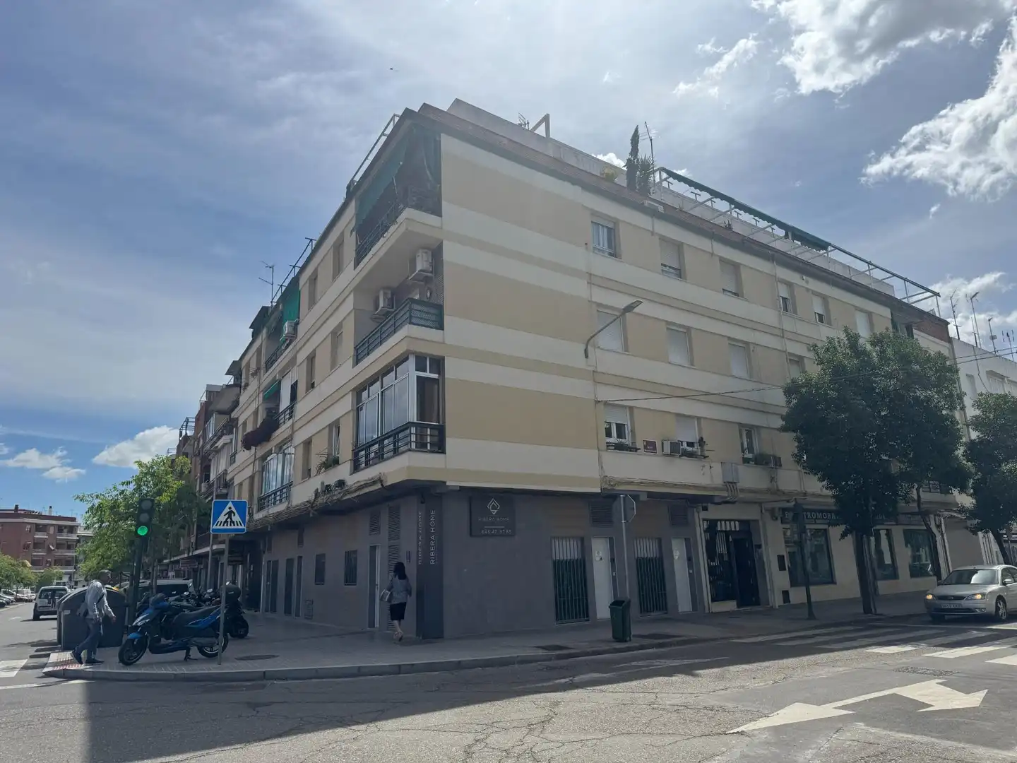 Exterior view of Flat for sale in Córdoba  with Air Conditioner and Balcony