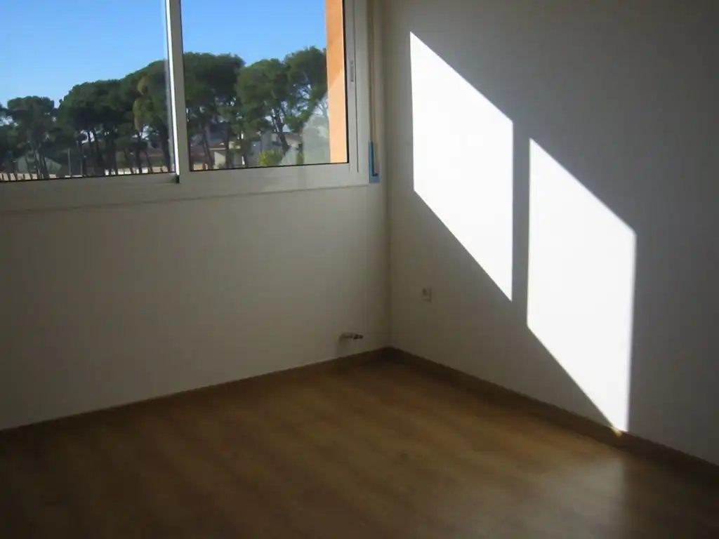 Dormitori de Casa o xalet en venda en El Pla de Santa Maria amb Calefacció, Jardí privat i Parquet