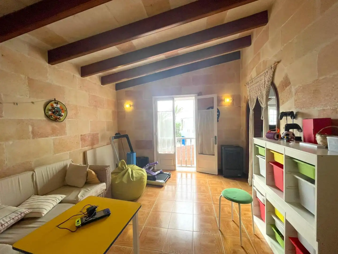 Sala d'estar de Casa o xalet en venda en Ciutadella de Menorca amb Aire condicionat, Jardí privat i Terrassa