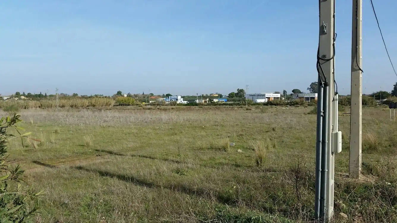 Terreno industrial en venta en Carmona, imagen 3