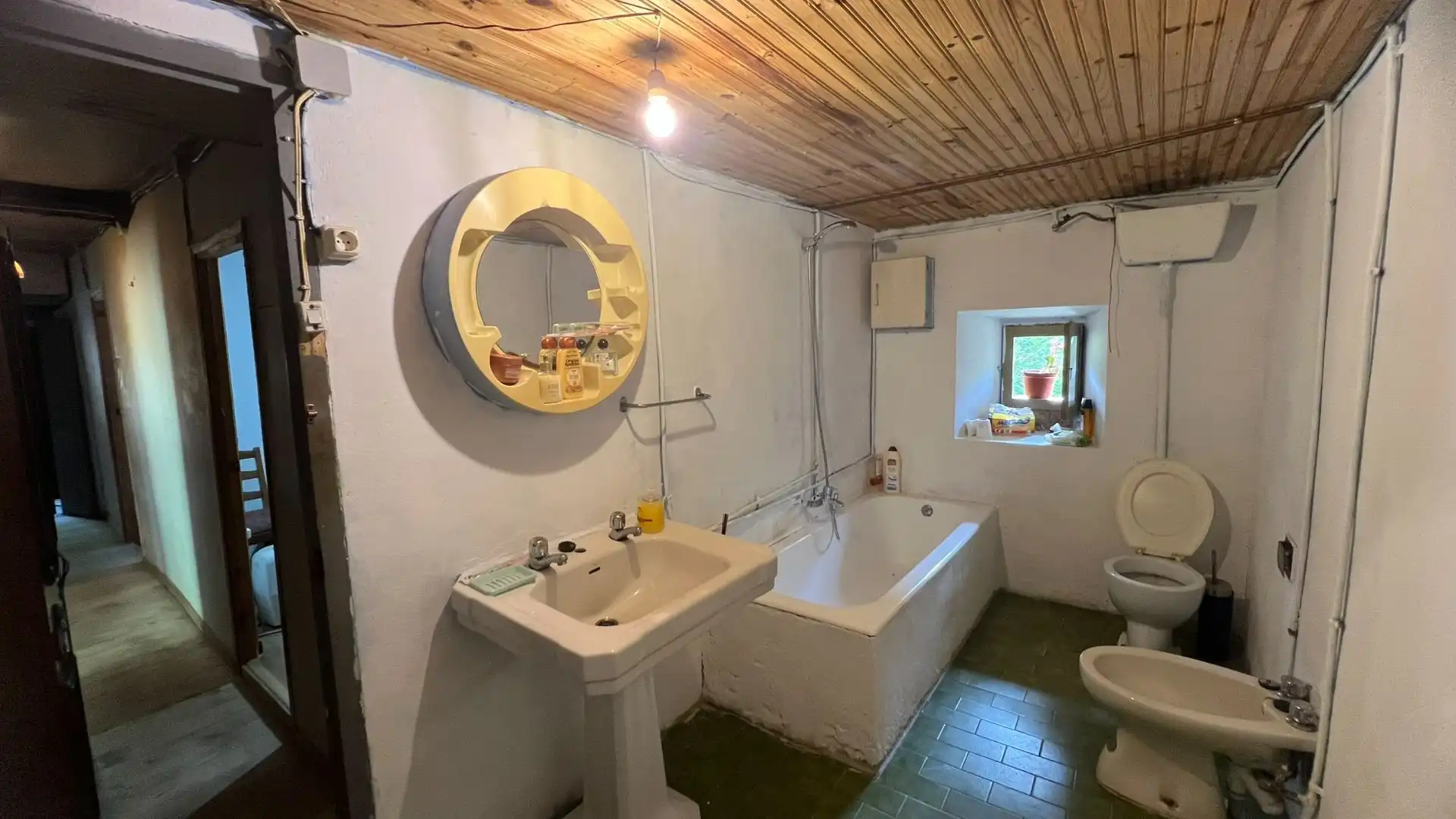 Bany de Casa o xalet en venda en Cangas de Onís amb Jardí privat