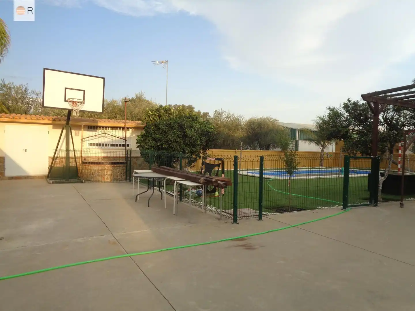 Piscina de Casa o chalet en venta en Córdoba con Aire acondicionado, Jardín privado y Trastero