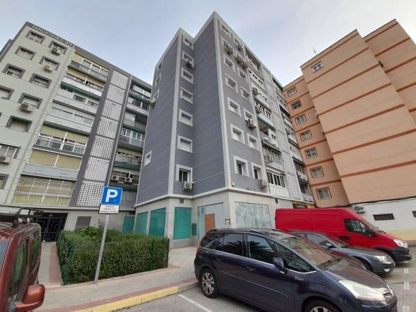 Vista exterior de Local en venda en Fuenlabrada