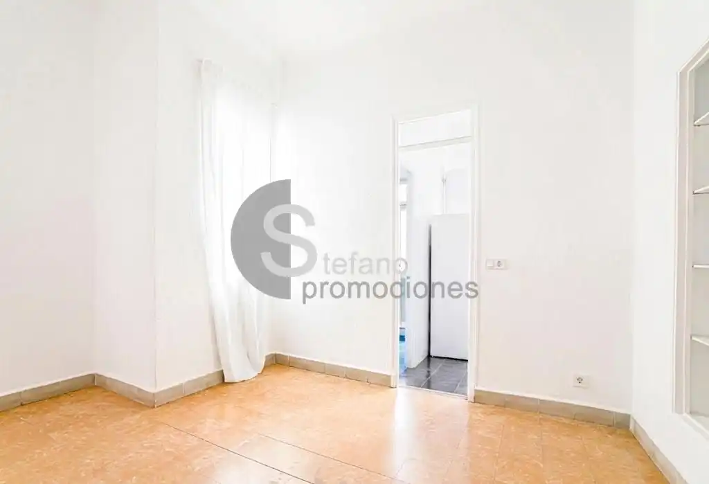 Habitación de Edificio en venta en Málaga
