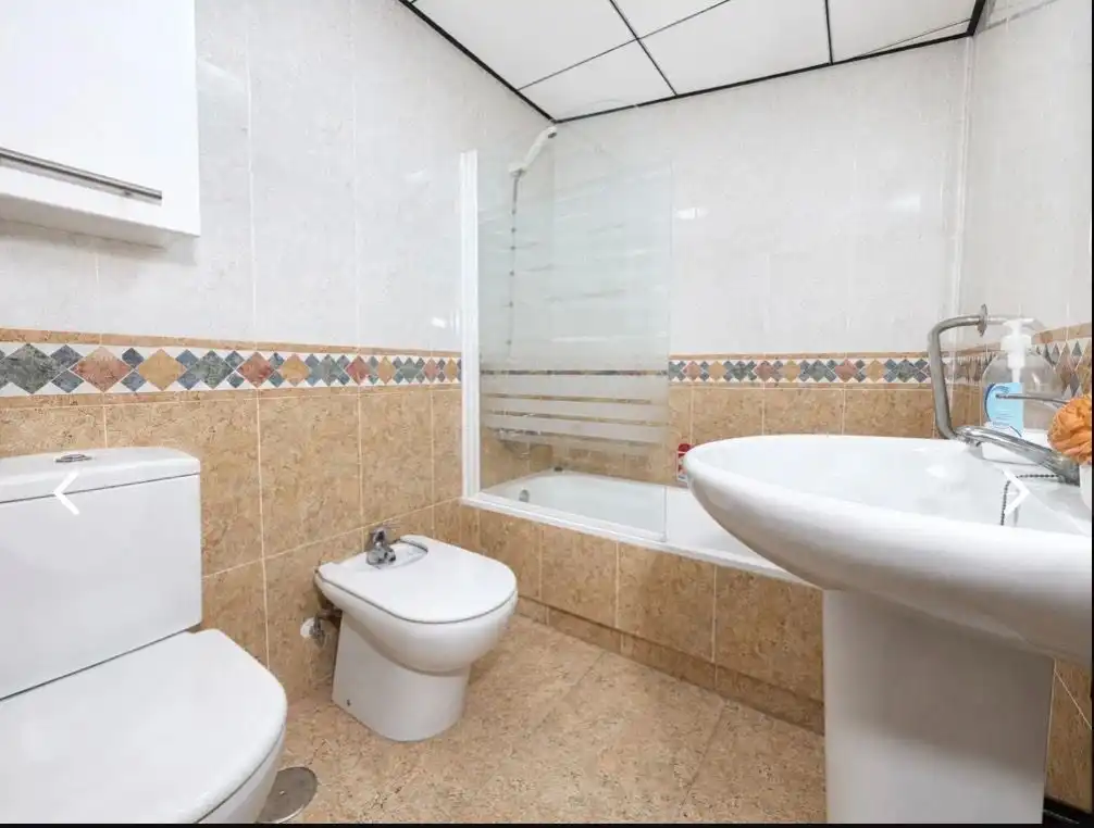 Baño de Piso en venta en El Campello con Aire acondicionado y Trastero