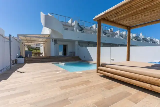 Terrassa de Casa o xalet en venda en Zahara de los Atunes amb Aire condicionat, Jardí privat i Terrassa
