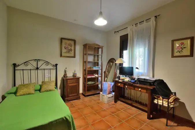 Habitación de Finca rústica en venta en Arriate con Jardín privado, Terraza y Piscina