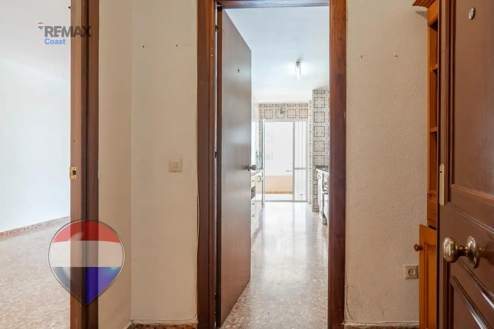 Wohnung zum Verkauf in Rincón de la Victoria mit Privatgarten, Terrasse und Gemeinschaftspool